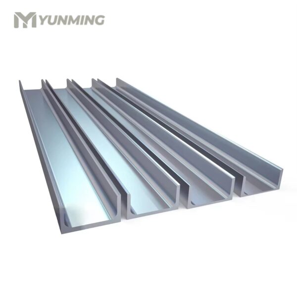 Polished stainless steel U channels with reflective finish