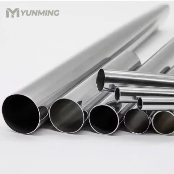 Polished stainless steel sanitary pipes in various diameters